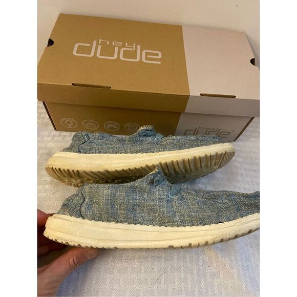 Hey Dudes size 7 Sky Blue color Wendy L Linen shoes discoloration (Read the desc - Picture 7 of 7